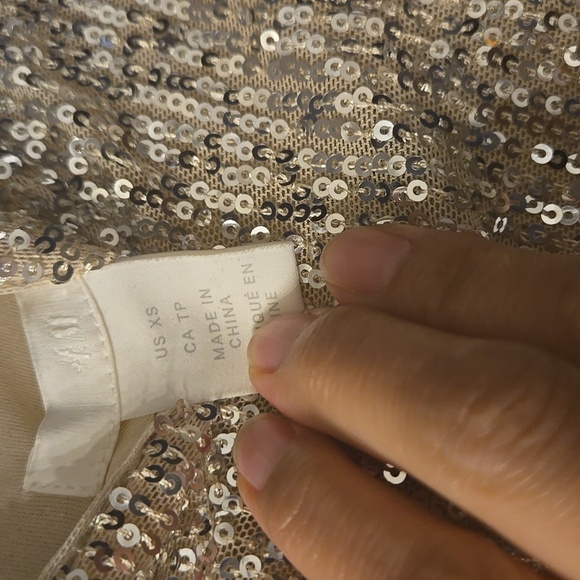 Holiday beautiful dress - Picture 4 of 5